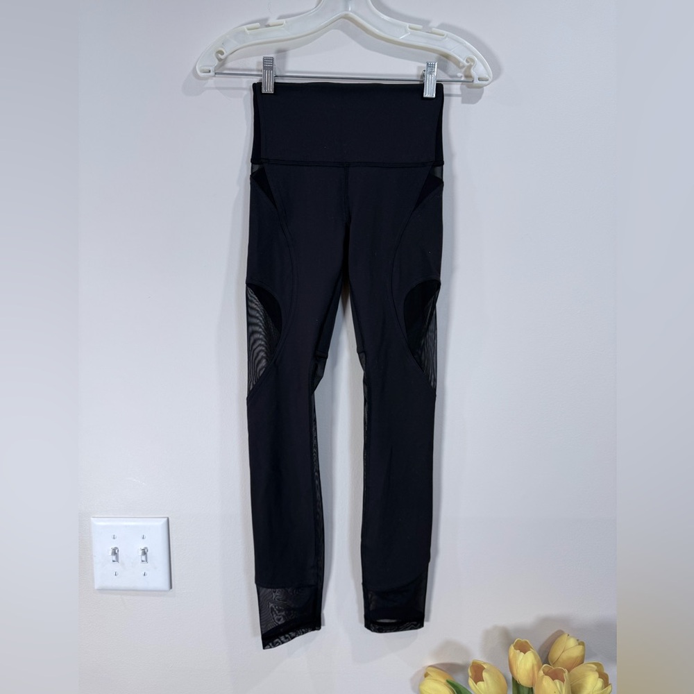 🔥Lululemon Black High-Waist Mesh Panel Leggings Size 2 EC🔥